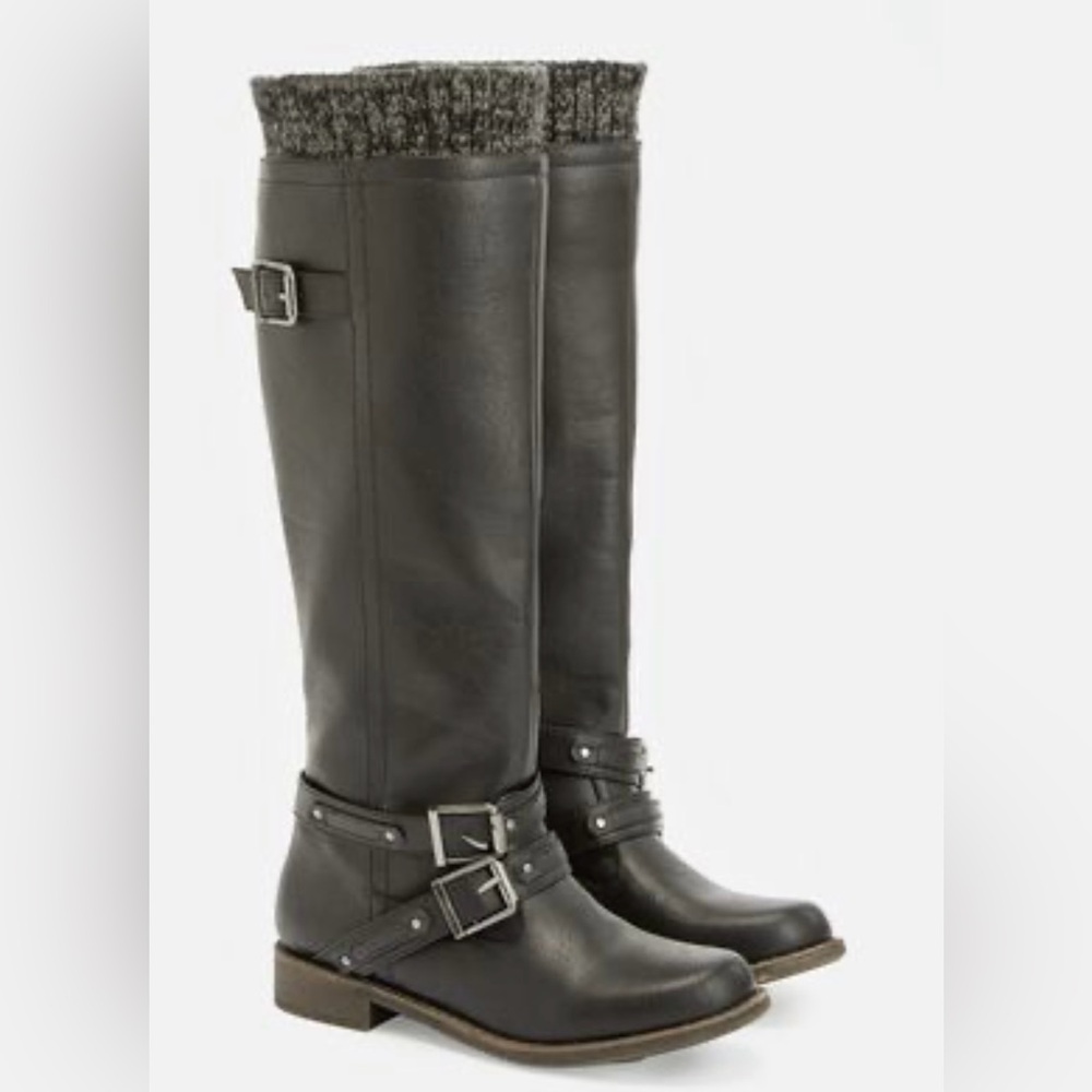 Size 7 Black wide calf boots